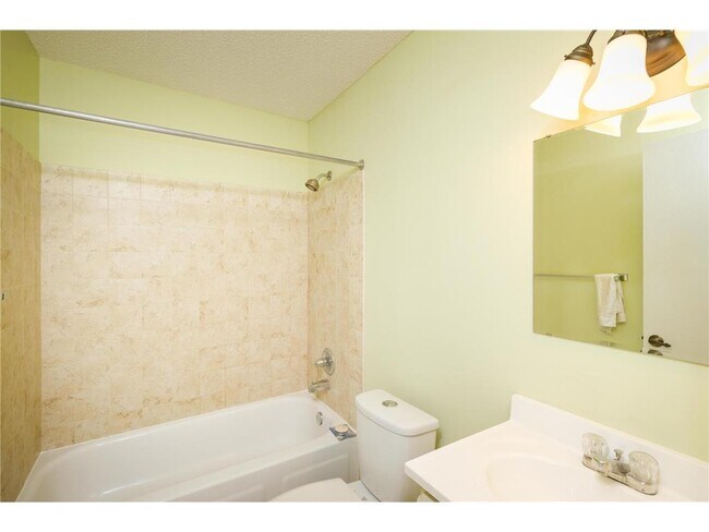 Building Photo - 3461 Kent St