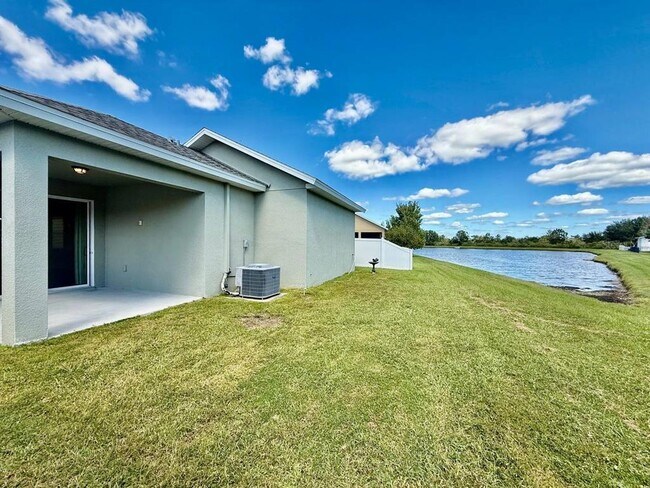 Building Photo - 5216 Suncatcher Dr