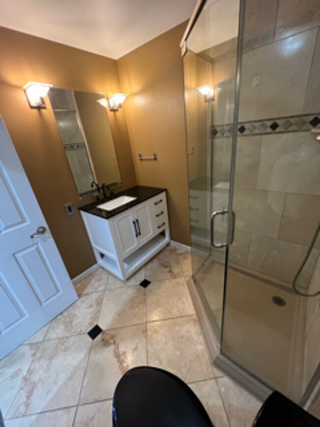 Building Photo - 10517 St Matthew Ln