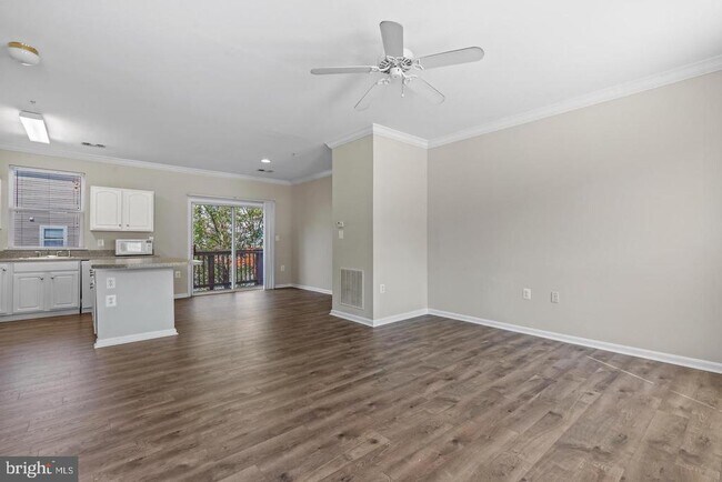 Building Photo - 21844 Kelsey Square