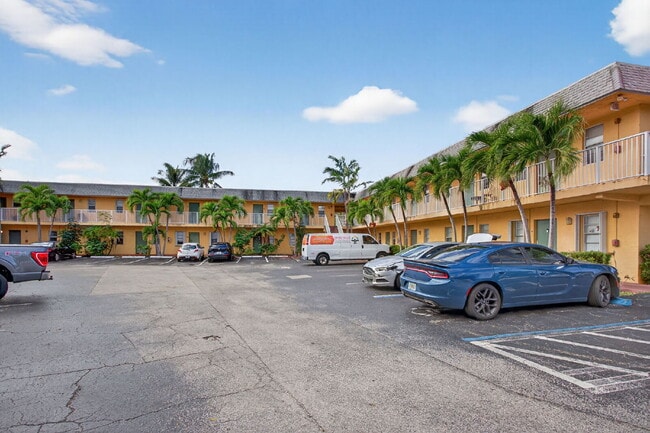 Building Photo - Bright & Modern 1-Bedroom Apartment in Prime Oakland Park Location