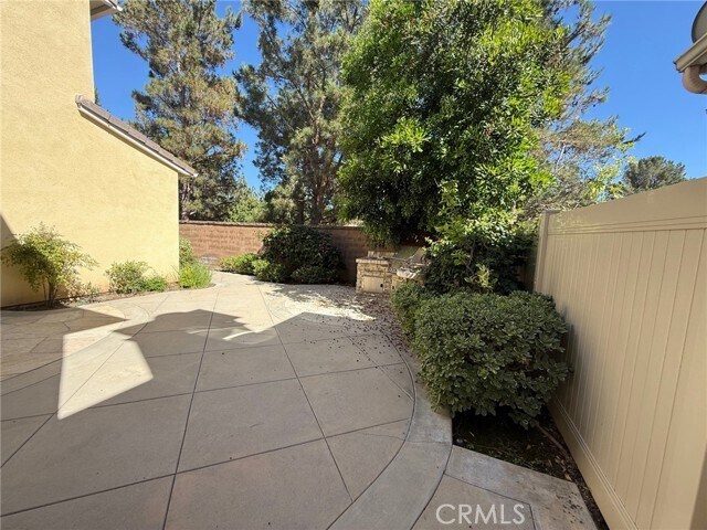 Building Photo - 27 Highfield Glen