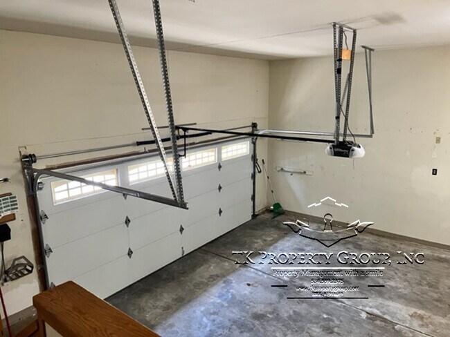 Building Photo - 13285 Sugarbush Ct