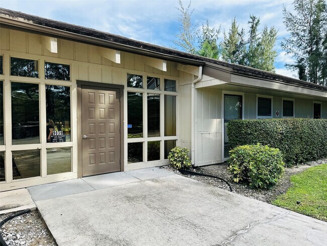 Building Photo - 9278 Vista Del Lago