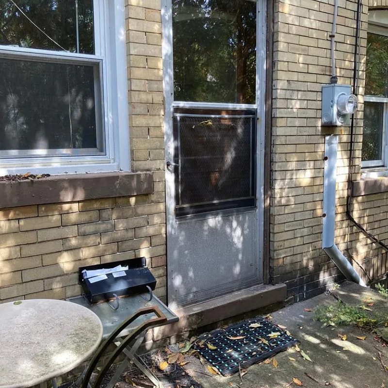 Building Photo - 5846 Douglas St