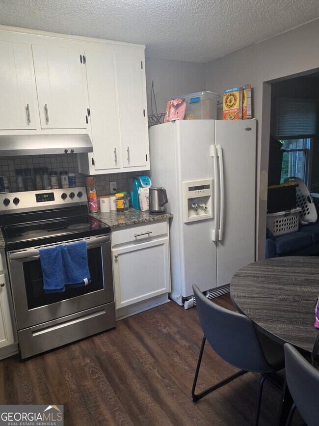 Building Photo - 2128 Terrace Club Ct