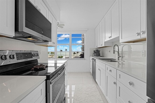 Building Photo - 4280 Galt Ocean Dr