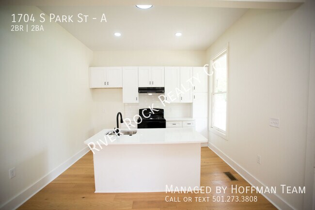 Building Photo - 1704 S Park St