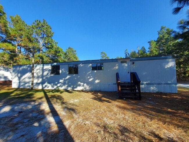 Primary Photo - 119 E Woods Ct