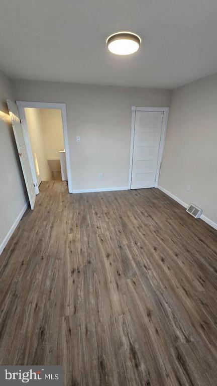 Building Photo - 1515 N 60th St