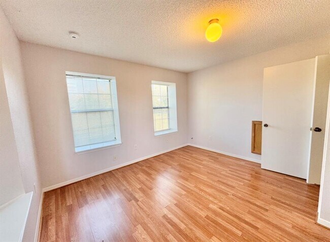 Building Photo - 233 FM 696