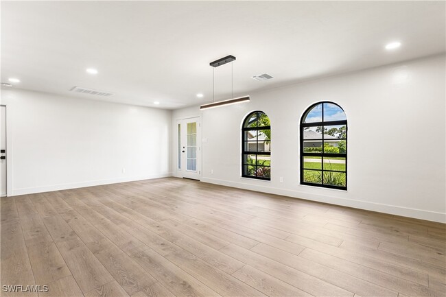 Building Photo - 1911 Princess Ct