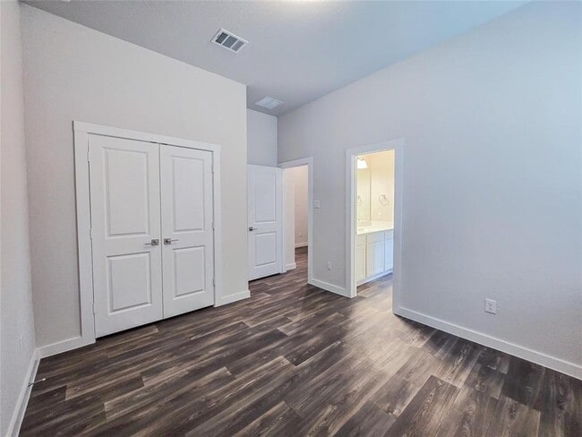 Building Photo - 3068 Sunmoon Ln