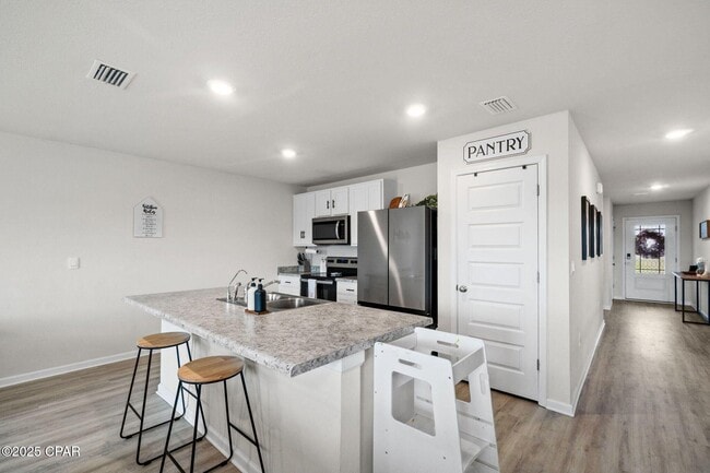 Building Photo - 4873 Shurer Ln