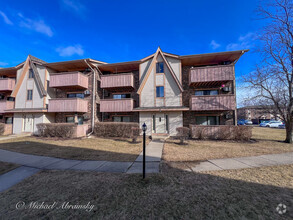 Building Photo - 16 Echo Ct