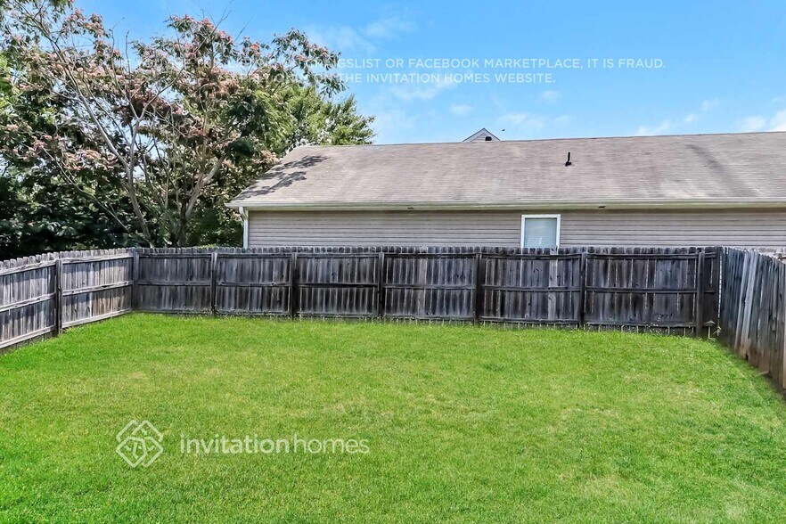 Building Photo - 3755 Shenfield Dr