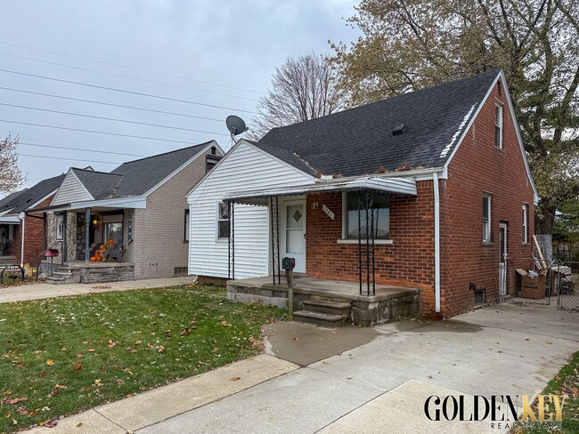 Building Photo - 3 Bed 1 Bath Lincoln Park Home