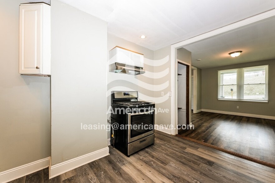 Building Photo - 7847 Saltsburg Rd