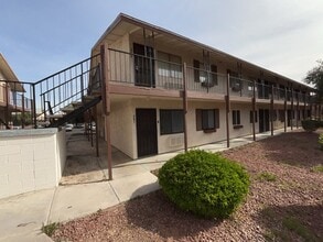 Building Photo - Cozy one bedroom 1 bath condo