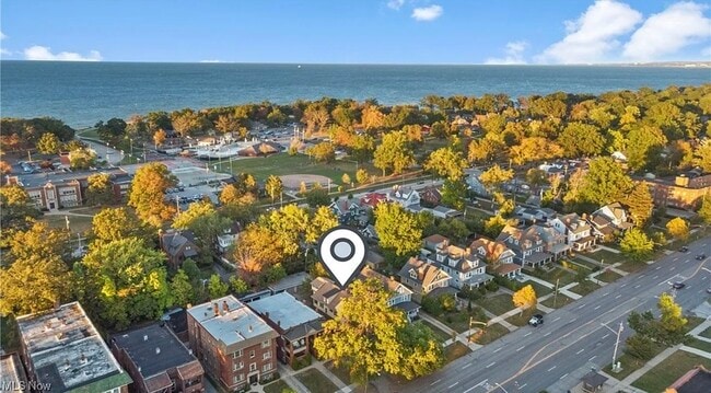 Building Photo - 14724 Clifton Blvd