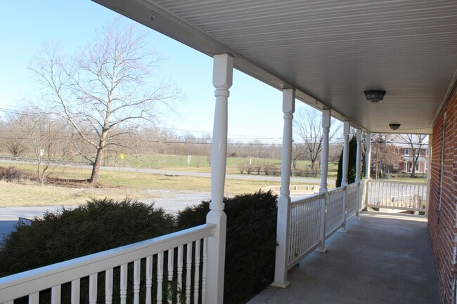 Building Photo - 10228 Clay Lick Rd