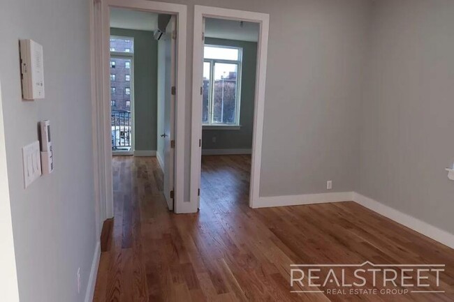 Building Photo - 2 bedroom in BROOKLYN NY 11205