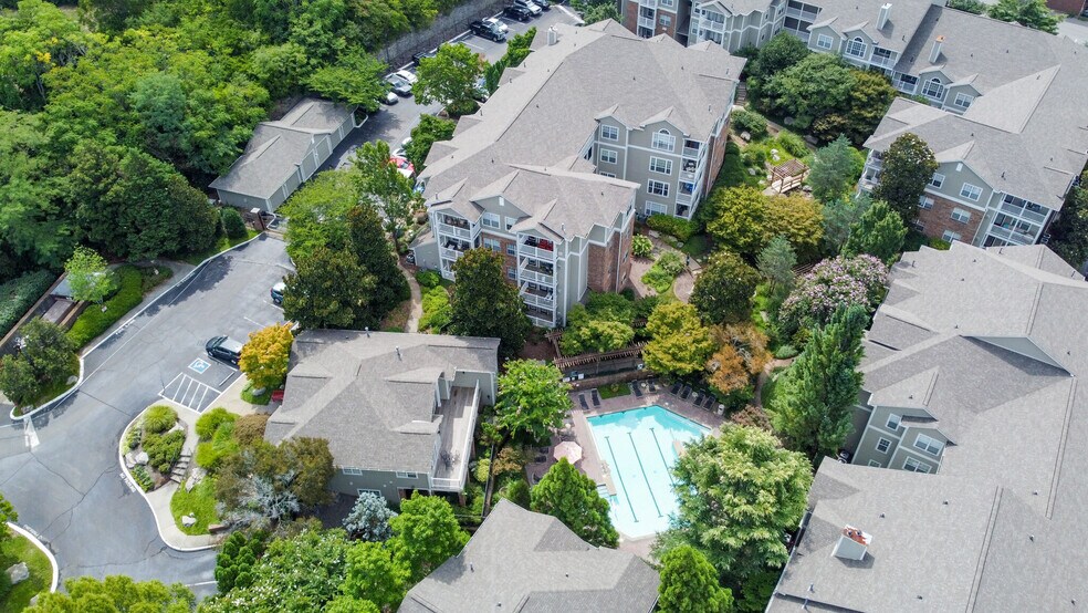 Aerial - 2025 Woodmont Blvd