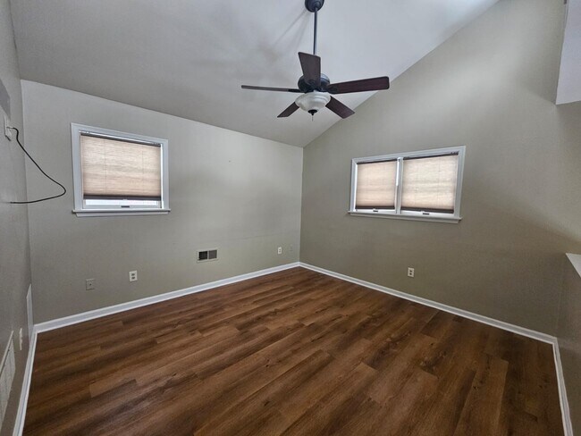 Building Photo - 116 Cheyney Dr
