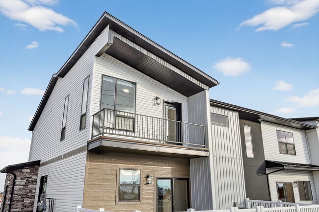 Building Photo - BRAND NEW TOWNHOME IN REXBURG WITH GARAGE