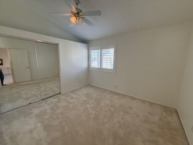 Building Photo - Over 3000 sq feet in Trabuco Canyon