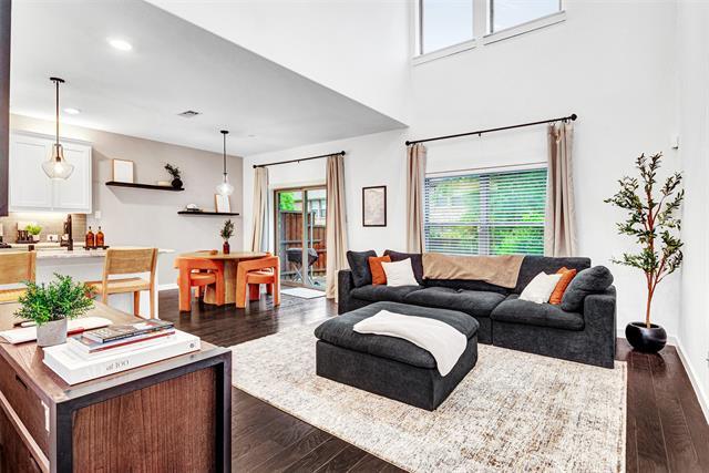 Building Photo - 2725 Starburst Dr