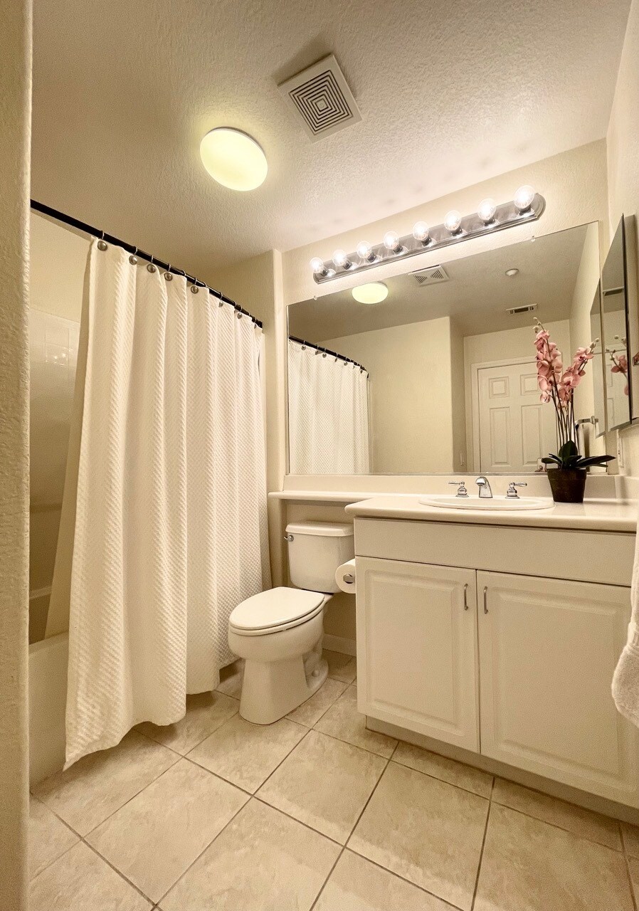 Master bathroom - 27 Meritage Cmn
