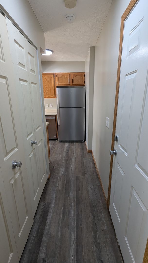 Building Photo - MN Cedar Village (859)