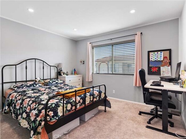 Building Photo - 14405 Cerise Ave