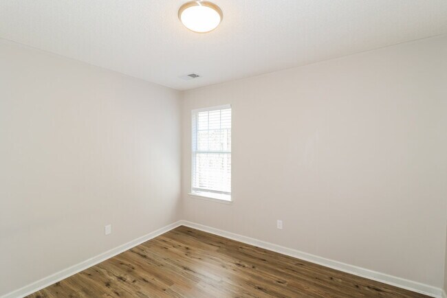 Building Photo - 7896 Allen Ridge Ln