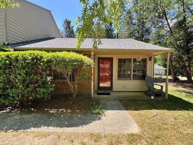 Building Photo - 119 Fidelity St