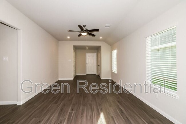 Building Photo - 5107 Shelby Katherine Dr