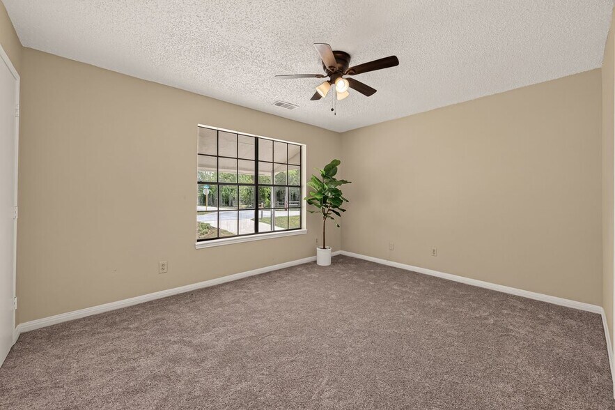 Building Photo - 13309 Milo Dr
