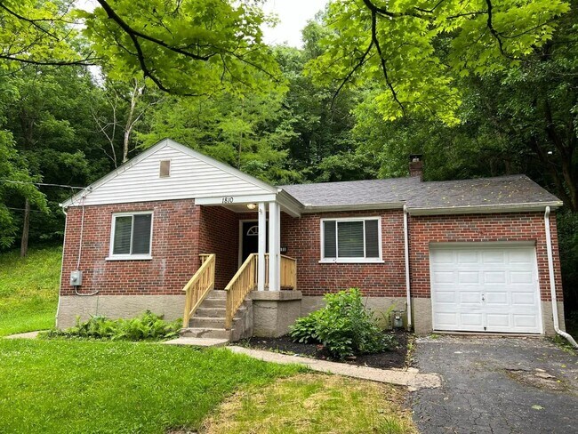 Building Photo - 1810 Quebec Rd