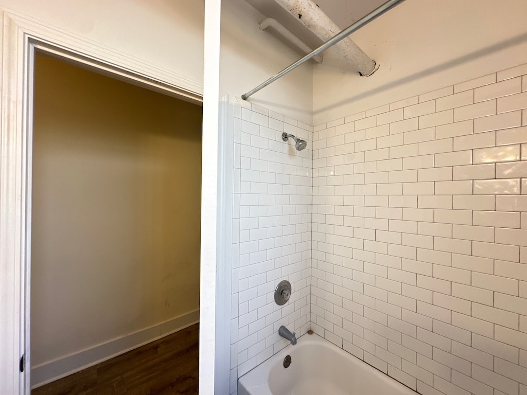 Building Photo - 1542 N Kedzie Ave