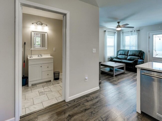 Building Photo - 3509 Mellon St