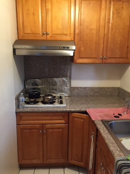 Building Photo - 8265 Halford St