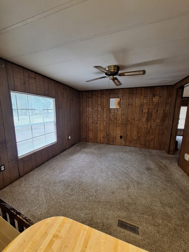 Building Photo - 8303 W Dunnellon Rd