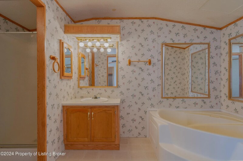 Building Photo - 209 2nd St SW