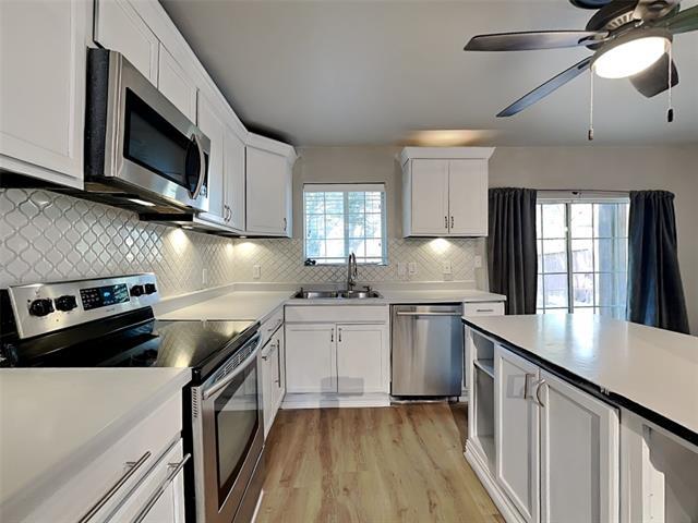 Building Photo - 2986 Buttonwood Dr