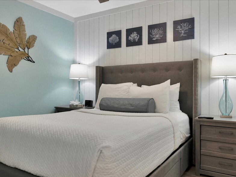 Building Photo - 2506 N Rocky Point Dr