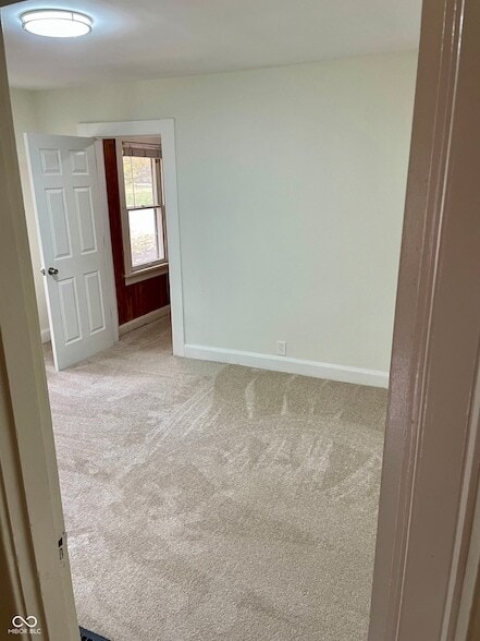 Building Photo - 5841 Julian Ave