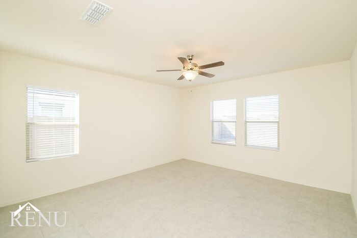 Building Photo - 35579 W San Capistrano Ave