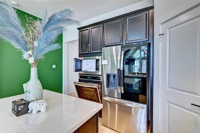 Building Photo - 10631 Hidden Rock Dr