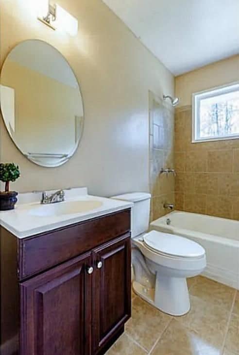 Building Photo - 3405 Elgin Dr